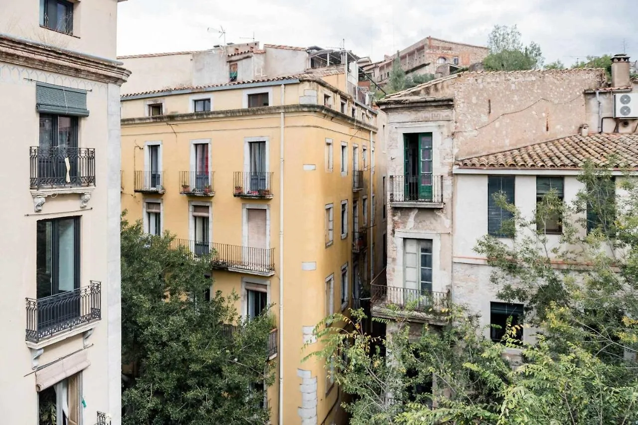 Revitalized Apartment In Historical Building Gerona