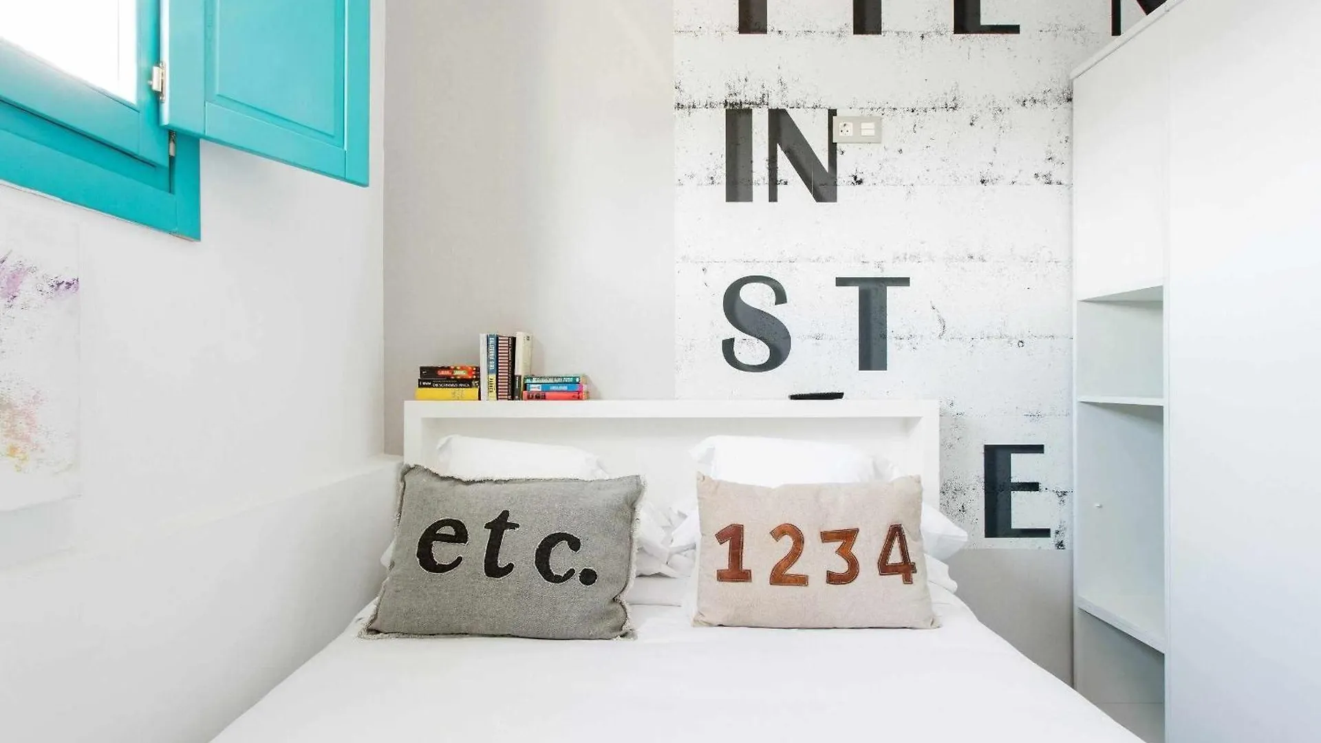 Revitalized Apartment In Historical Building Gerona
